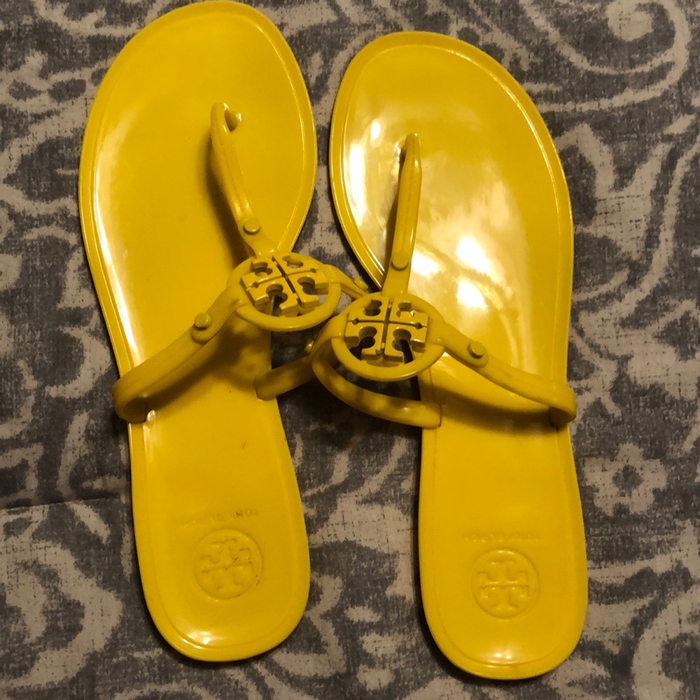 Tory Burch fun yellow rubber sandals size 8